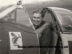Mervyn Young with 129 Sqn at RAF Ibsley in the summer of 1943